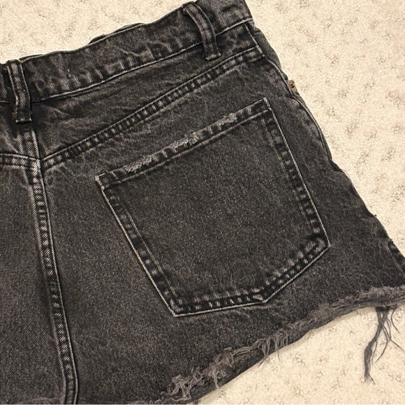 Zara Black Distressed Denim Shorts Button Fly Womens Size 8 Festival Grunge Rave - Picture 9 of 9